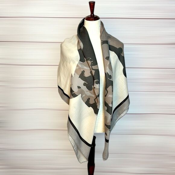 RANI ARABELLA Horse Racing Scarf Shawl Beige Taupe Cashmere Silk Wool ITALY 51” - Picture 5 of 15